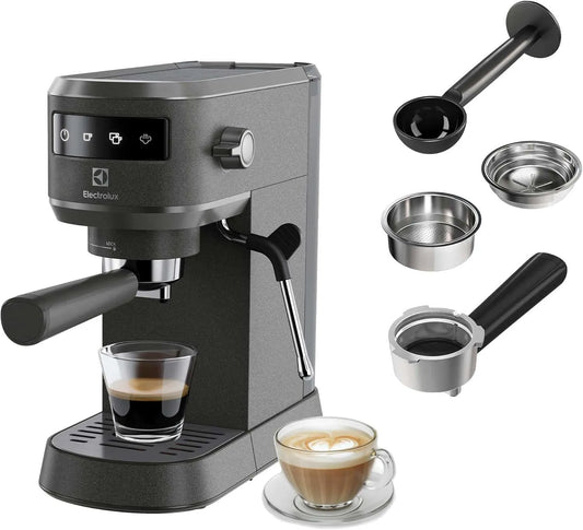 Electrolux modèle E6EC1-6BST, Filtre 2 en 1 ou insert pour dosettes ESE, égouttoir amovible, Noire, Machine à expresso à cappuccino Explore 6